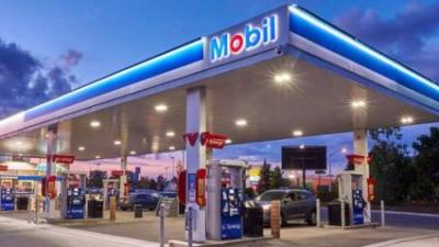 Mobil Station-A.jpg