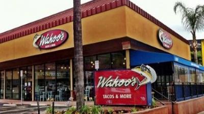Wahoo's Fish Taco-A.jpg